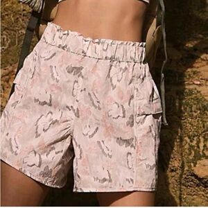 NWT Free People Movement In The Wild Printed Shorts! Pink